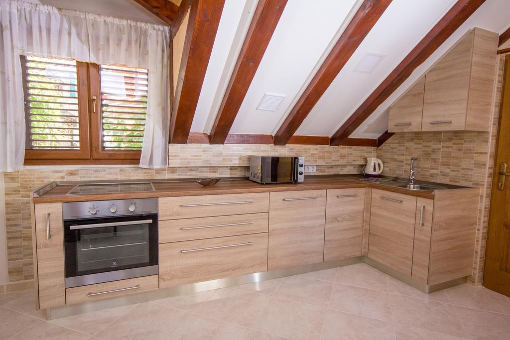 Apartment Niko Kastel Stari Kastela Phòng bức ảnh